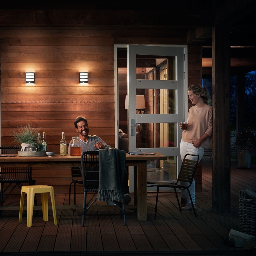 Philips - Utomhus LED vägglampa  med sensor  LED/6W/230V 2700K IP44