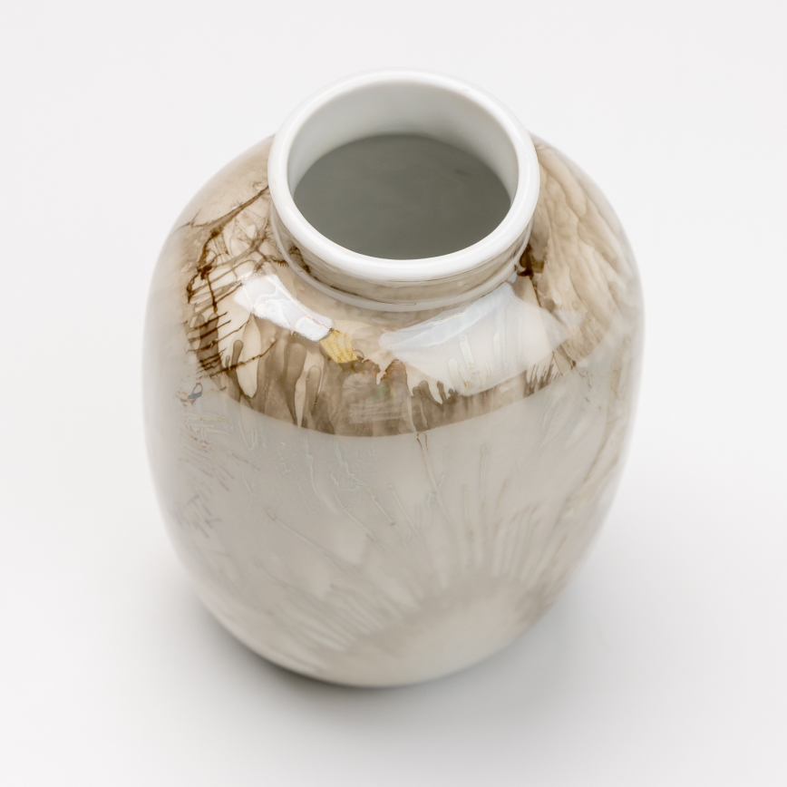 Porslin vas 12,5x9 cm brun