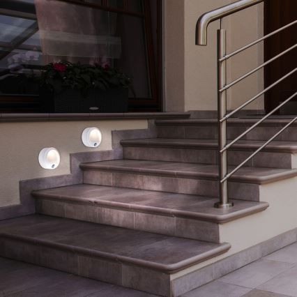Rabalux 7980 - LED Utomhus Väggbelysning med sensor AMARILLO LED/1,5W/3xAA IP44 vit