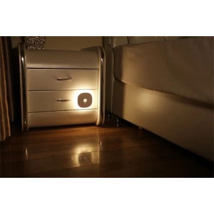 LED nattlampa med sensor LED/0,45W/3xAAA 3000K vit
