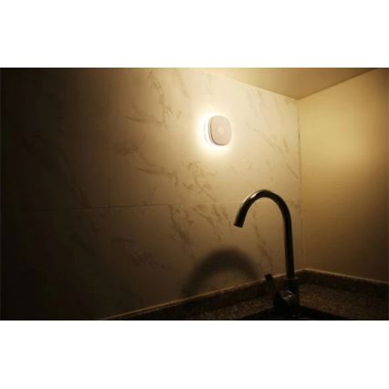 LED nattlampa med sensor LED/0,45W/3xAAA 3000K vit