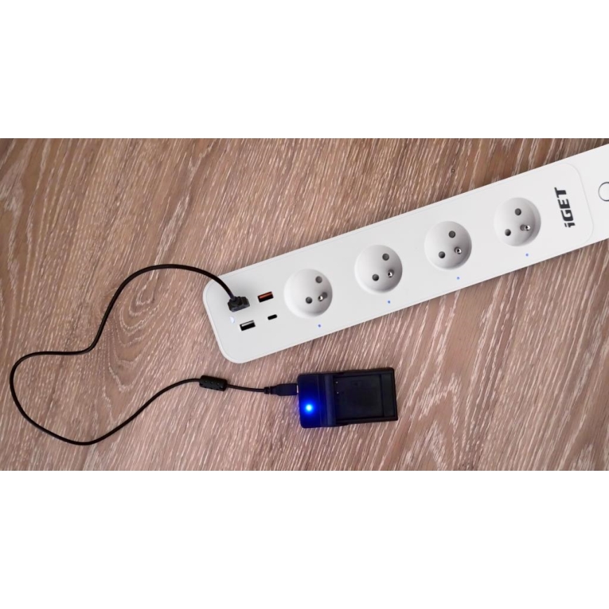 Smart extension kabel med strömbrytare 1,5 m 4Z + 4xUSB Wi-Fi