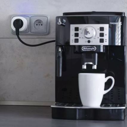 Smart kontakt GoSmart 3680W/230V/16A Wi-Fi Tuya