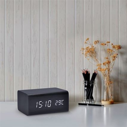 Solight CA01B − Klocka med ett alarmLED/5V/3xAAA 3000mA