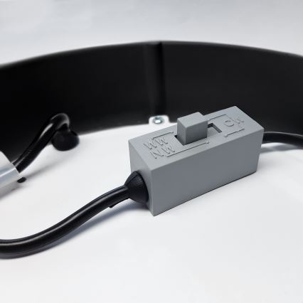 LED taklampa LED/18W/230V 3000/4000/6000K svart vinklat