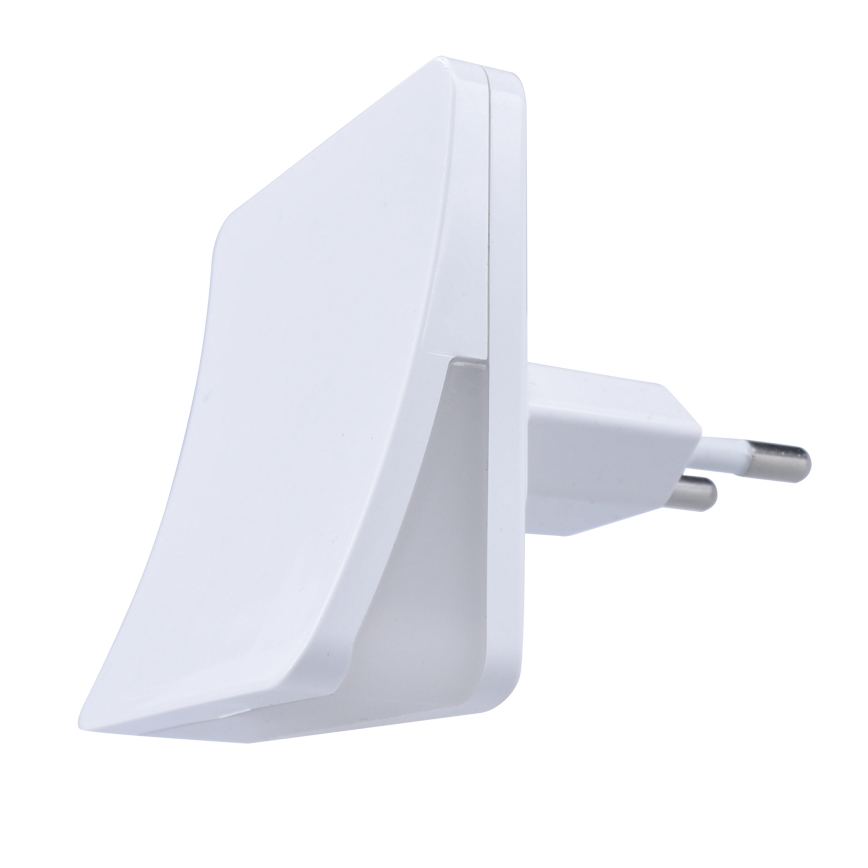 LED nattlampa med skymningssensor till ett uttag LED/0,5W/230V 3000K