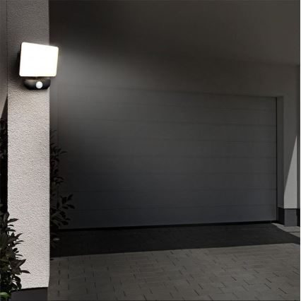 LED Utomhusstrålkastare med en sensor LED/10W/230V 4000K IP44