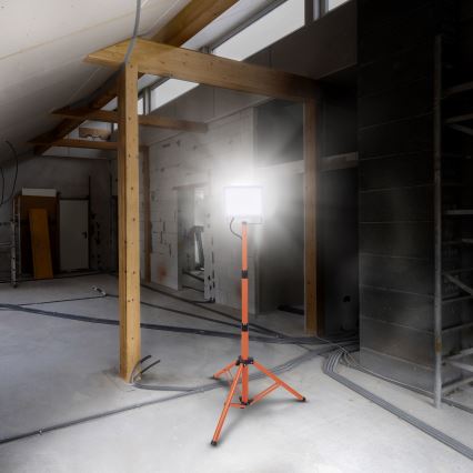 LED Strålkastare med ett stativ LED/50W/230V 4000K IP65