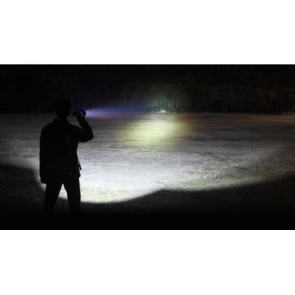 LED uppladdningsbar ficklampa Cree XML T6 LED/3,7V 2200mAh IP44