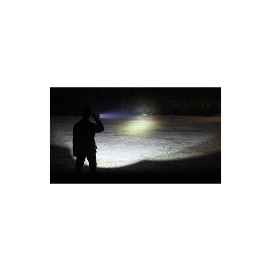 LED uppladdningsbar ficklampa Cree XML T6 LED/3,7V 2200mAh IP44