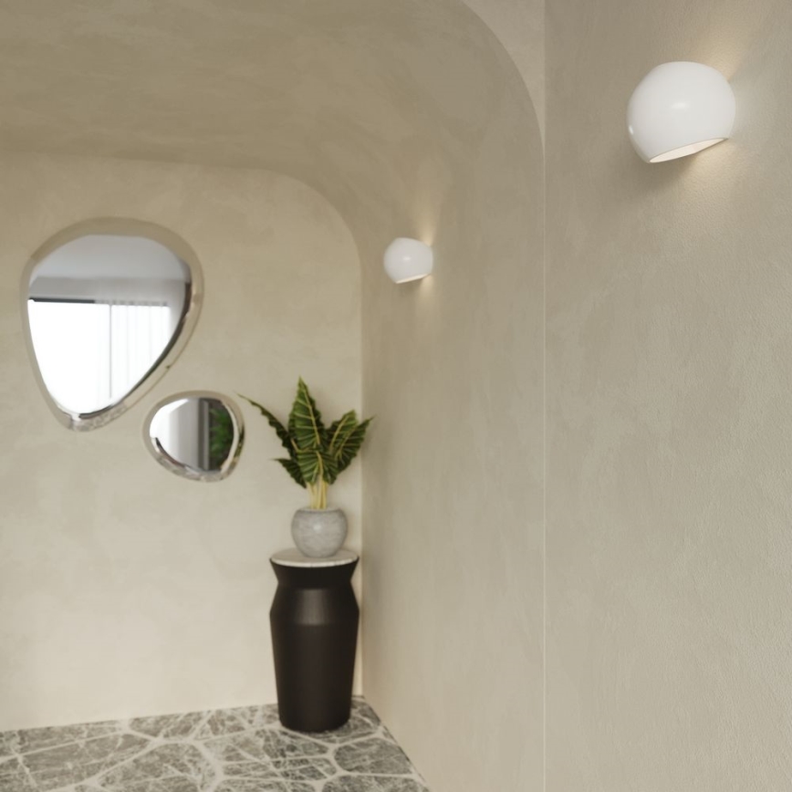 Vägglampa GLOBE 1xE27/60W/230V glänsande vit