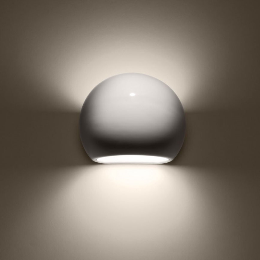 Vägglampa GLOBE 1xE27/60W/230V glänsande vit