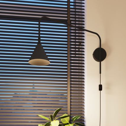 Vägglampa NOX 1xE14/10W/230V svart