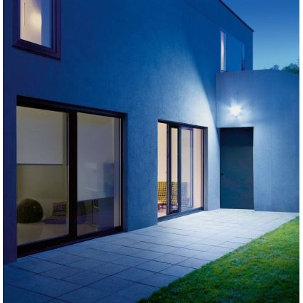 STEINEL 030056 – LED Strålkastare med Rörelsedetektor XLED Hem 2 XL LED/20W/230V IP44