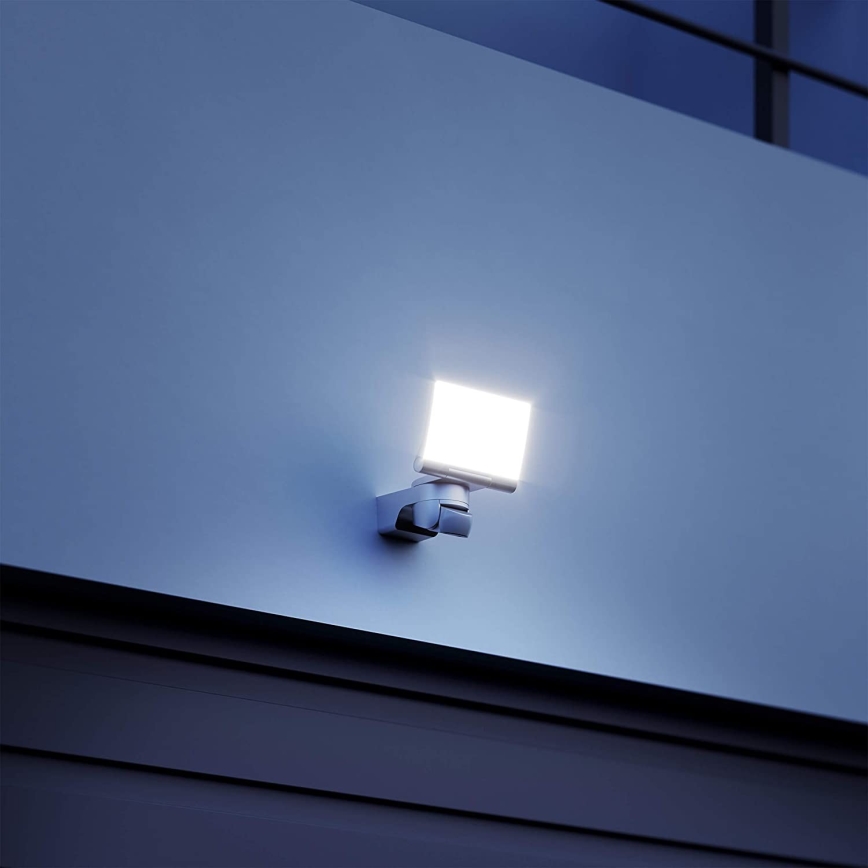 STEINEL 033088 – LED Strålkastare med Rörelsedetektor XLED Hem 2 LED/14W/230V IP44