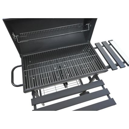 Svart kolgrill