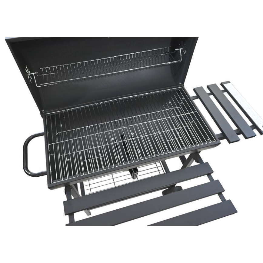 Svart kolgrill