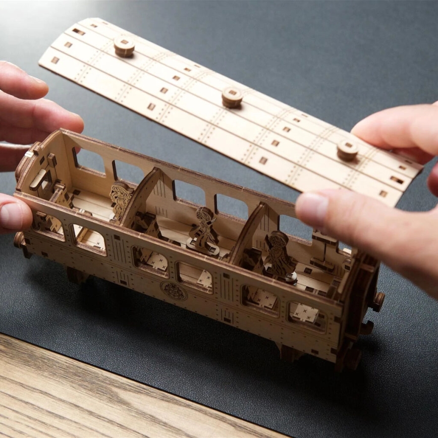 Ugears - 3D Mekaniskt pussel i trä Harry Potter Hogwarts express