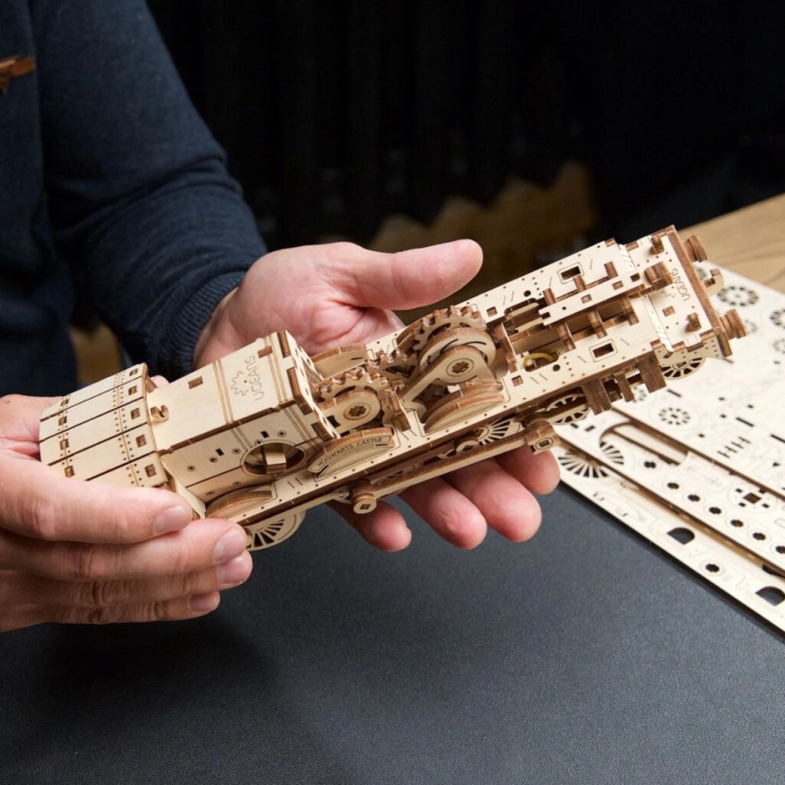 Ugears - 3D Mekaniskt pussel i trä Harry Potter Hogwarts express
