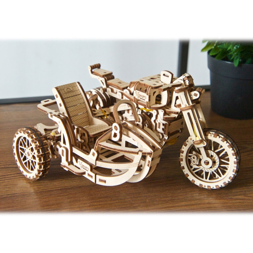 Ugears - 3D Mekaniskt pussel i trä Scrambler motorcykel med vagn