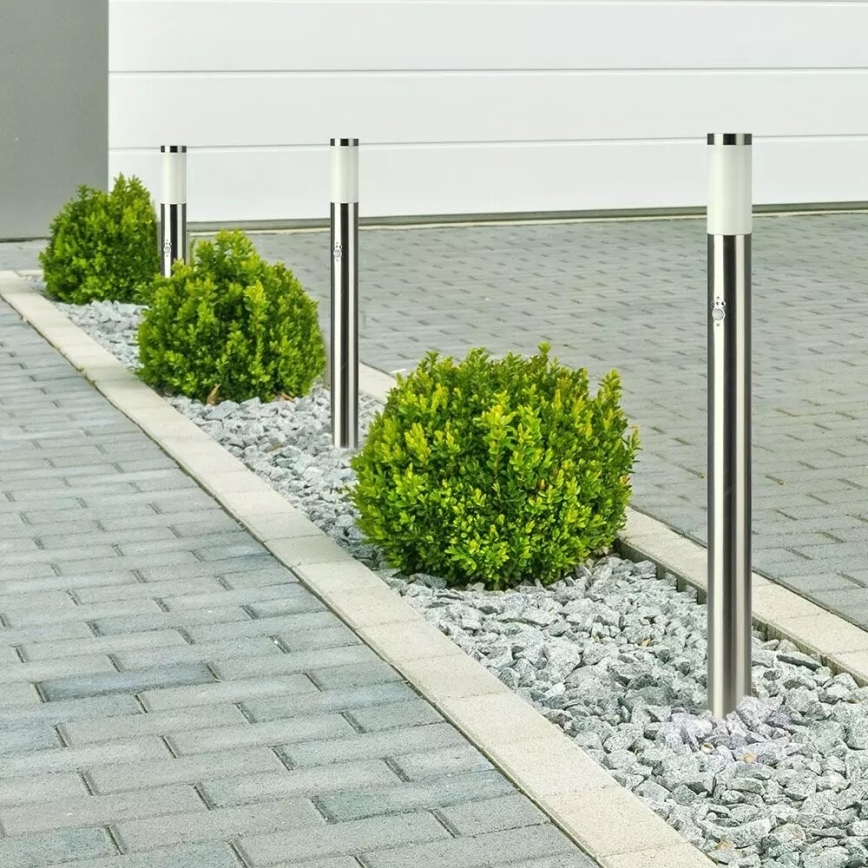 Utomhuslampa med sensor 1xE27/60W/230V IP44 110cm matt krom