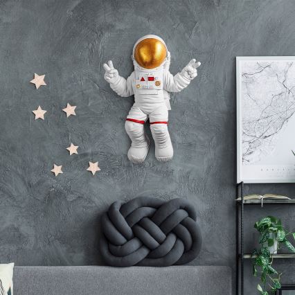 Väggdekoration 47x35 cm astronaut guld