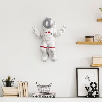 Väggdekoration 47x35 cm astronaut silver