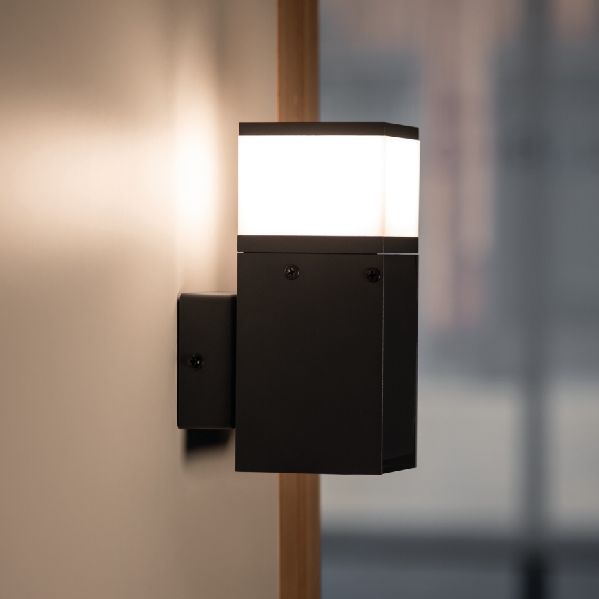Vägglampa för utomhusbruk med uttag DASTEN 1xG9/11W/230V IP44 svart