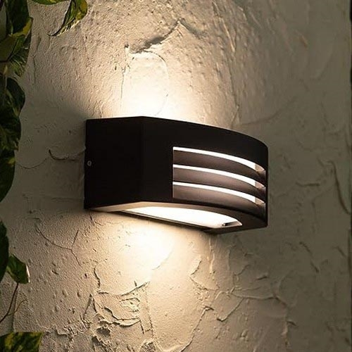 Vägglampa för utomhusbruk OLIANA 1xE27/60W/230V IP54 svart