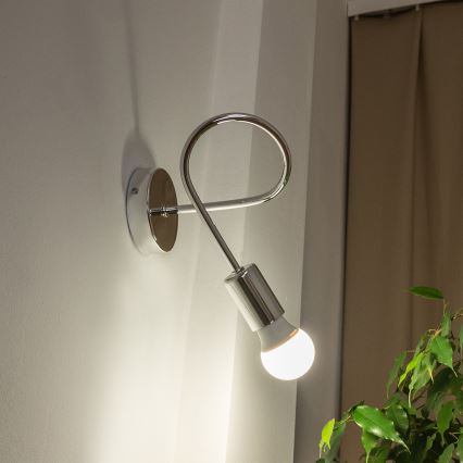 Vägglampa OXFORD 1xE27/15W/230V blank krom