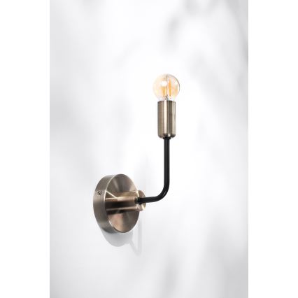 Vägglampa  SAGA 1xE27/40W/230V