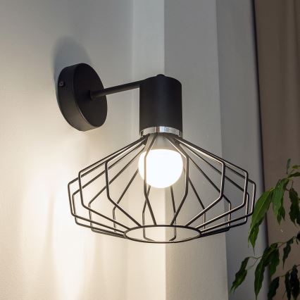 Vägglampa SOLANO 1xE27/15W/230V svart/blank krom