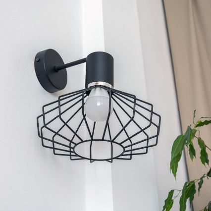 Vägglampa SOLANO 1xE27/15W/230V svart/blank krom