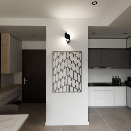 Vägglampa SPINER 1xG9/8W/230V svart