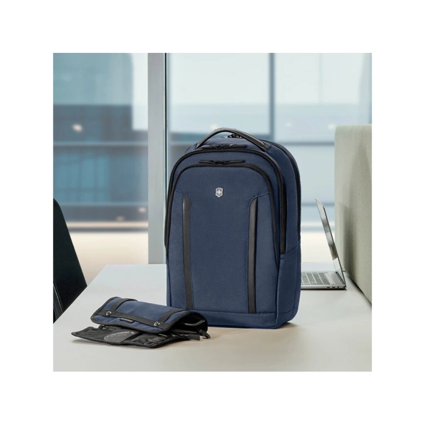 Victorinox - Laptop ryggsäck 15" Altmont Professional Compact 16 l mörkblå