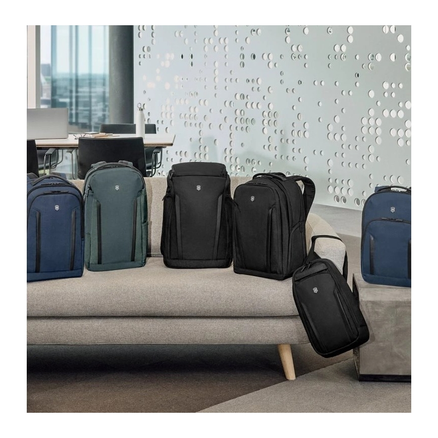 Victorinox - Laptop ryggsäck 15" Altmont Professional Essential 24 l mörkblå