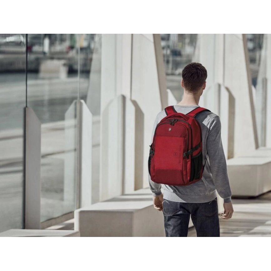 Victorinox - Laptop ryggsäck 16" Deluxe Vx Sport EVO 32 l röd