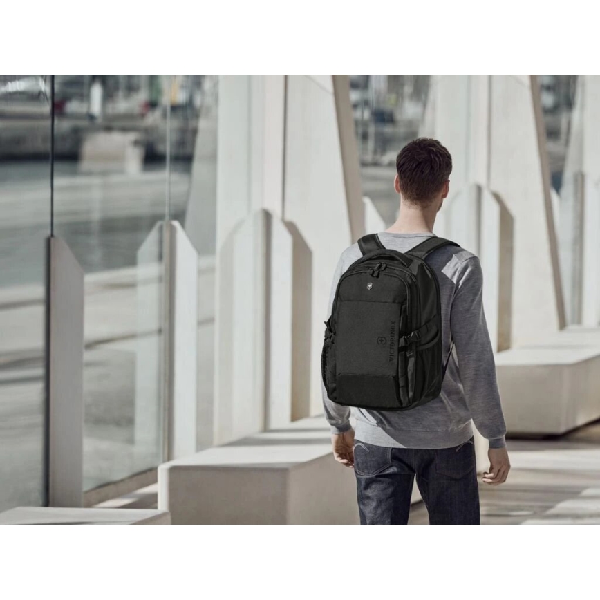 Victorinox - Laptop ryggsäck 16" Deluxe Vx Sport EVO 32 l svart
