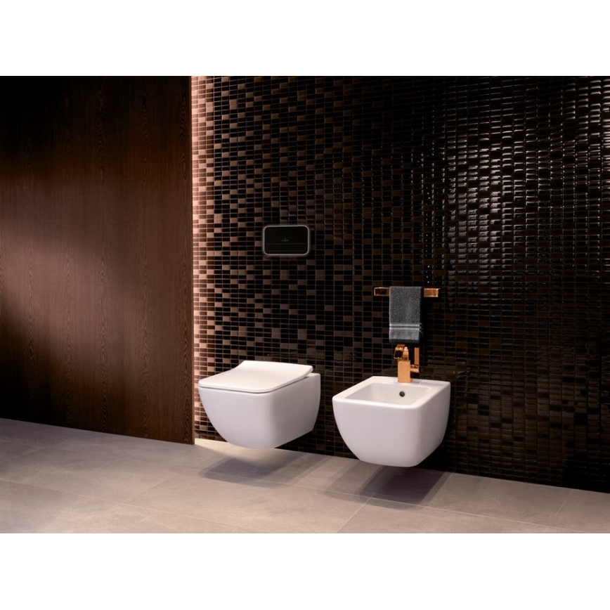 Villeroy & Boch 4611RS01 - Vägghängd WC med SoftClose-sits VENTICELLO, keramik/vit