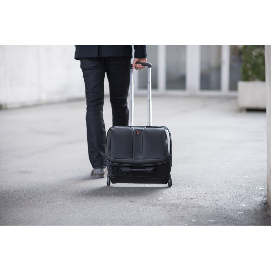 Wenger - Reseväska på hjul 25 l 17" + laptopväska 15,6" Patriot svart