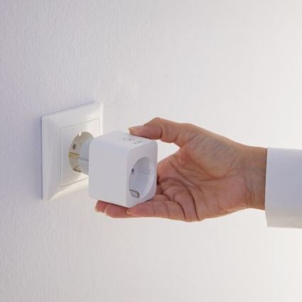 WiZ - Smart uttag E 2300W + effektmätare Wi-Fi