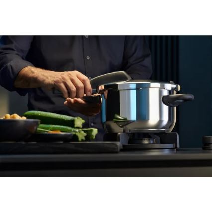 WMF - Tryckkokarset 8,5 l + 4,5 l PERFECT i rostfritt stål