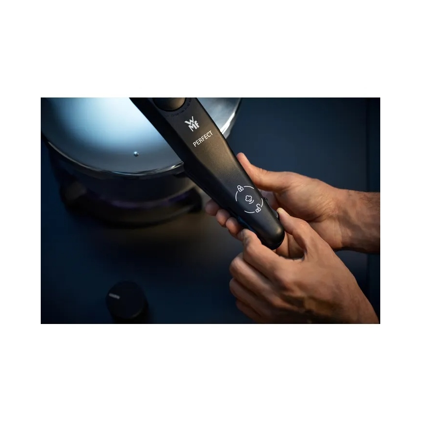 WMF - Tryckkokarset 8,5 l + 4,5 l PERFECT i rostfritt stål