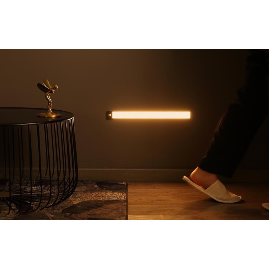Yeelight - LED Dimbar uppladdningsbar möbelbelysning med sensor LED/2,4W/2200 mAh 2700K 60 cm svart